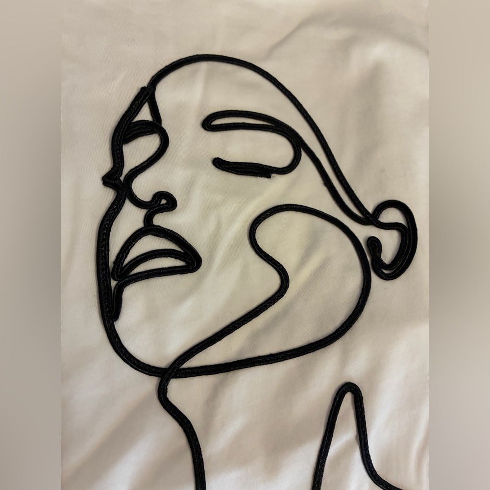 Love & Lace Paris New York Minimalist Abstract Face Line Art Graphic - Picture 4 of 9